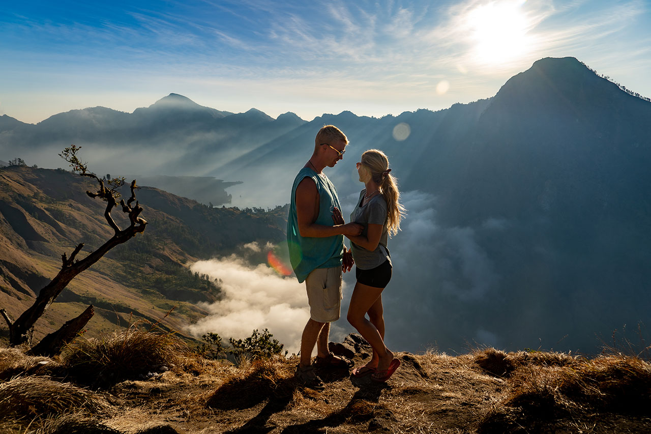 Rinjani sembalun crater rim