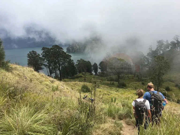 Descend to Segara Anak Lake