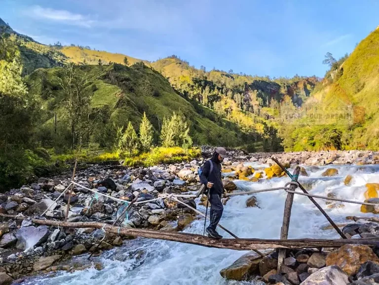 Cross the River, Torean Valley
