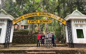 Jebag Gawah Senaru Gate